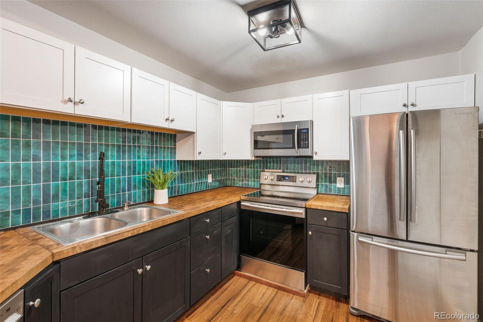 MLS Image #10 for 640  autumn crest circle b,colorado springs, Colorado