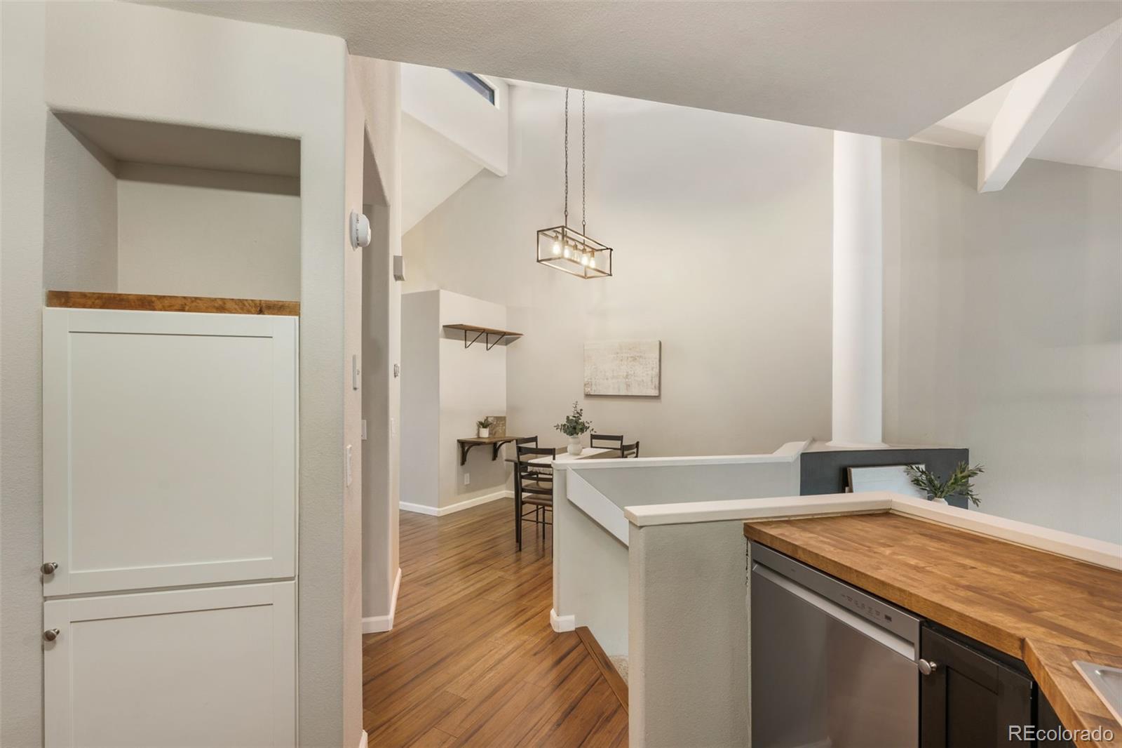 MLS Image #12 for 640  autumn crest circle b,colorado springs, Colorado