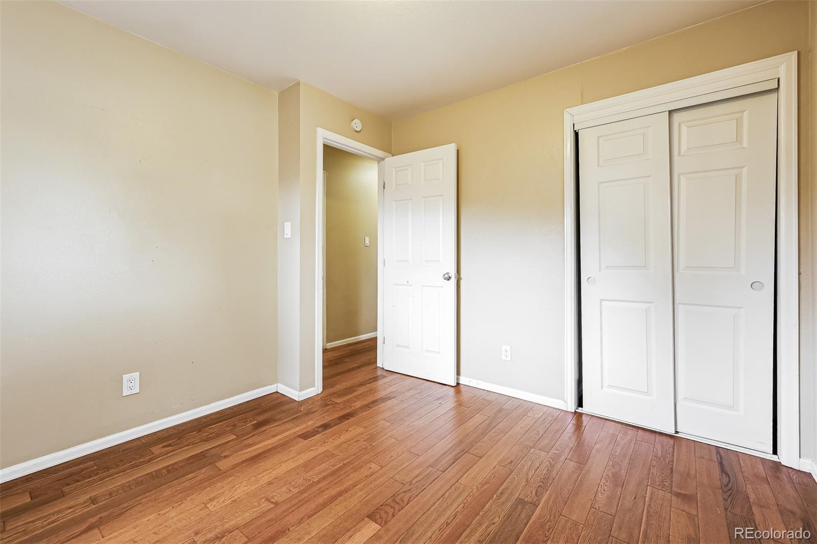 MLS Image #11 for 432 s potomac circle,aurora, Colorado