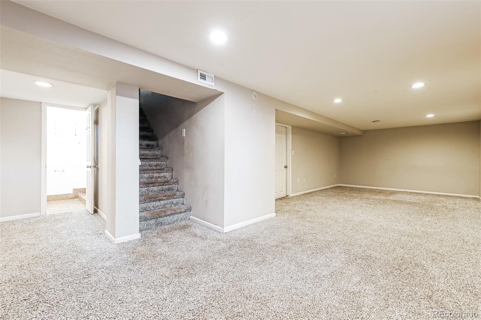 MLS Image #19 for 432 s potomac circle,aurora, Colorado