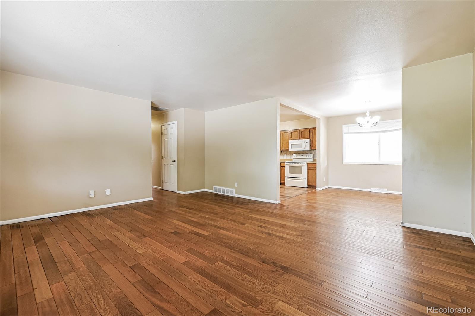 MLS Image #3 for 432 s potomac circle,aurora, Colorado