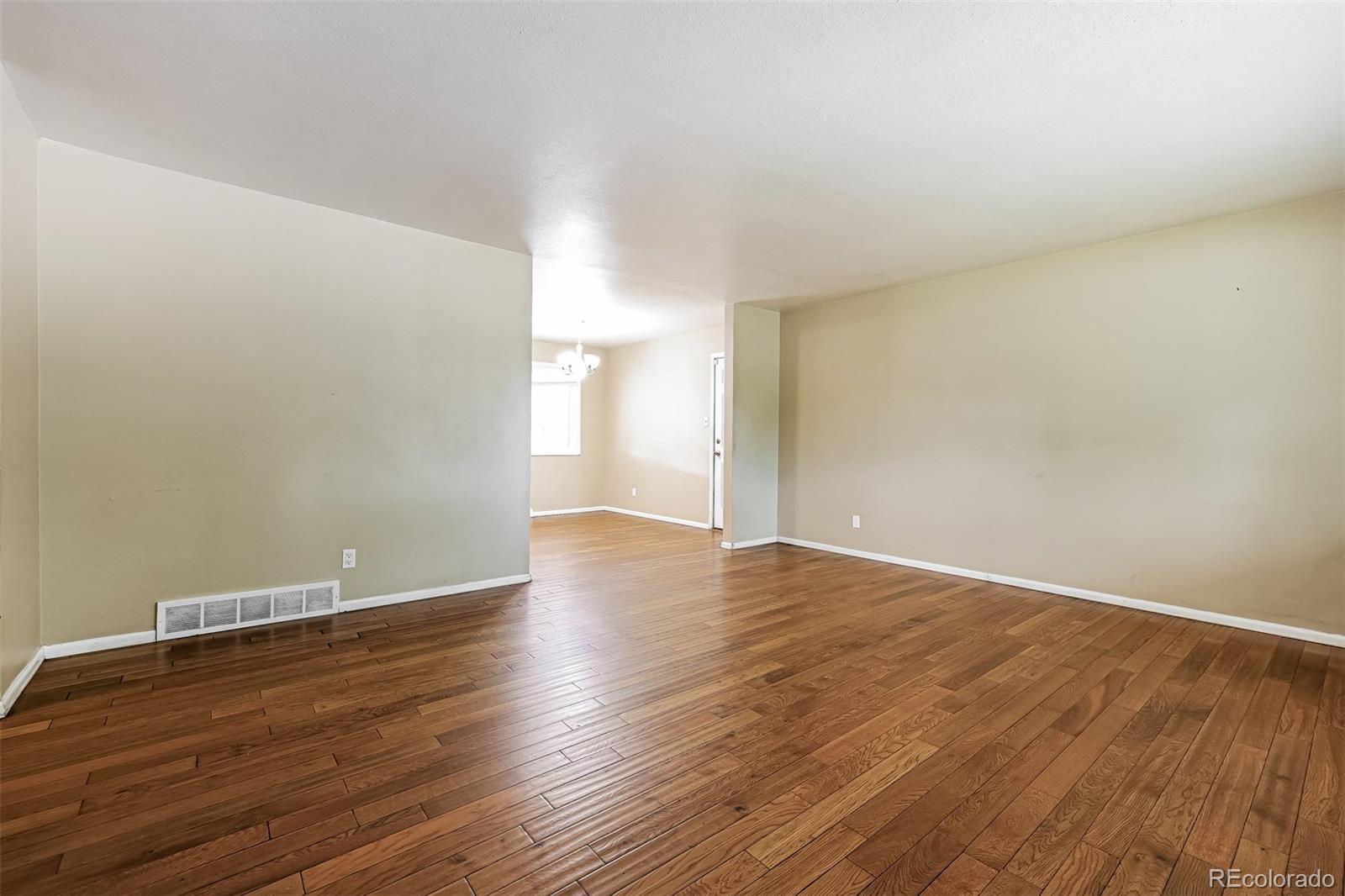 MLS Image #4 for 432 s potomac circle,aurora, Colorado