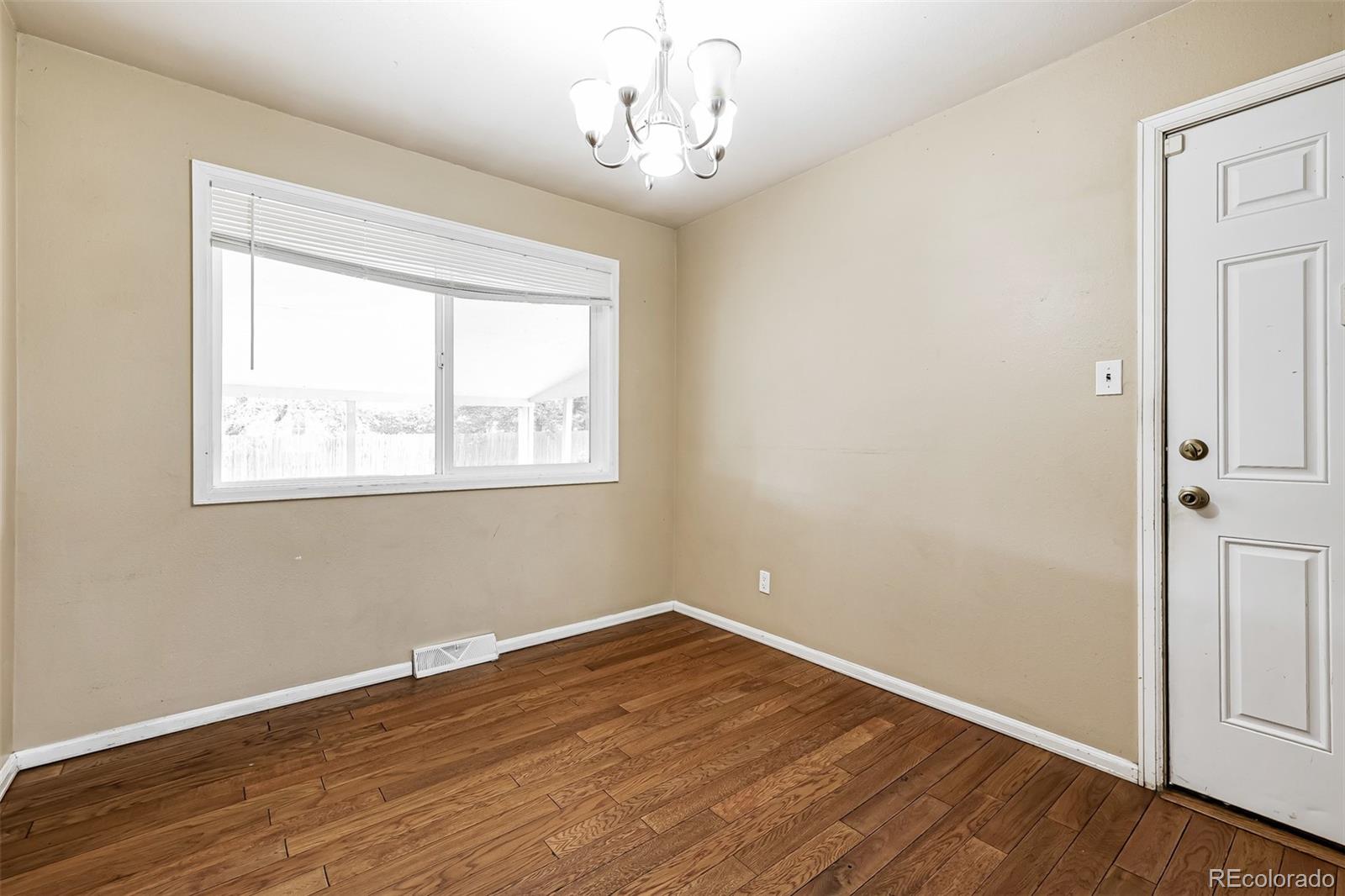 MLS Image #5 for 432 s potomac circle,aurora, Colorado