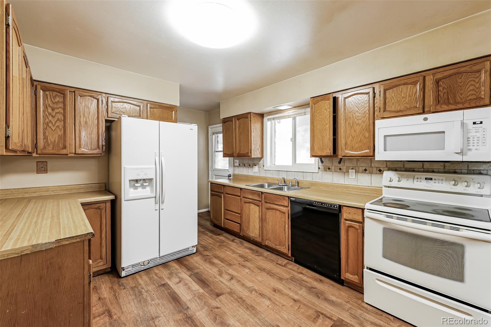 MLS Image #6 for 432 s potomac circle,aurora, Colorado