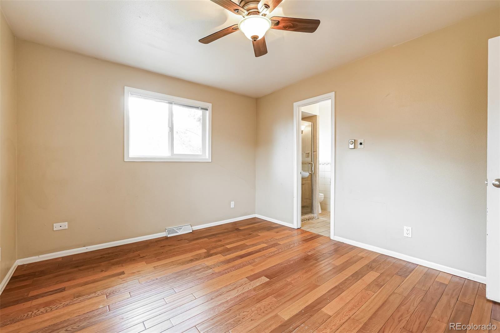 MLS Image #8 for 432 s potomac circle,aurora, Colorado