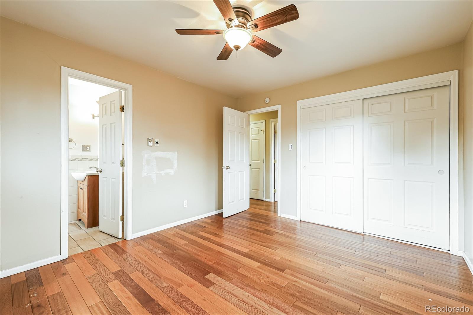 MLS Image #9 for 432 s potomac circle,aurora, Colorado