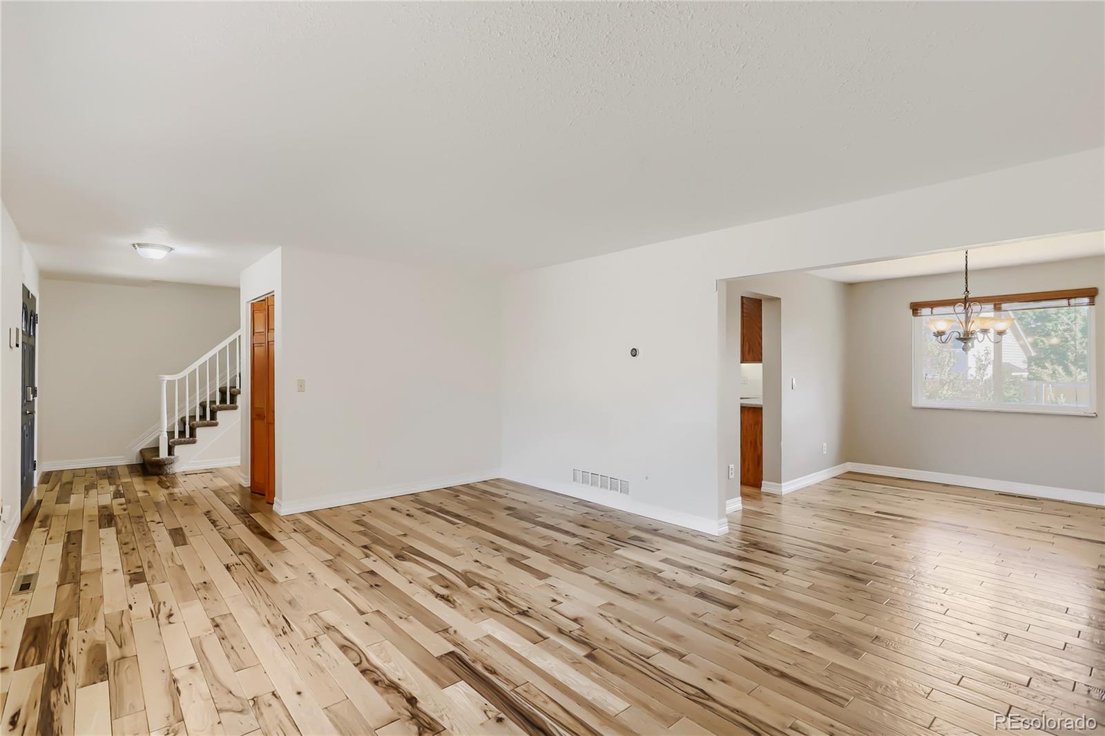 MLS Image #2 for 5585 s quintero way,aurora, Colorado