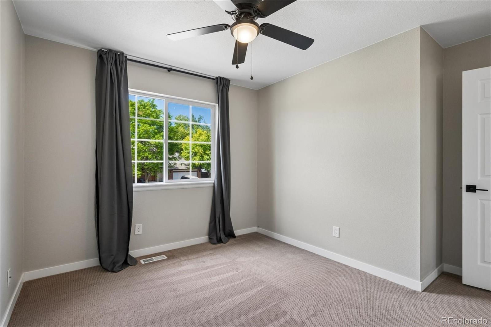 MLS Image #20 for 736  northridge road,highlands ranch, Colorado