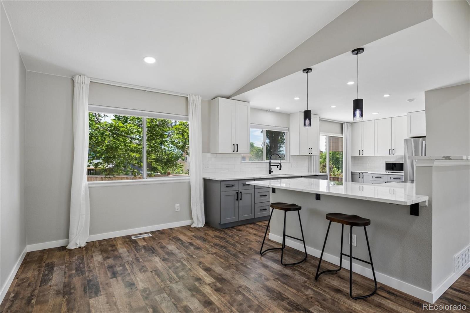 MLS Image #6 for 736  northridge road,highlands ranch, Colorado