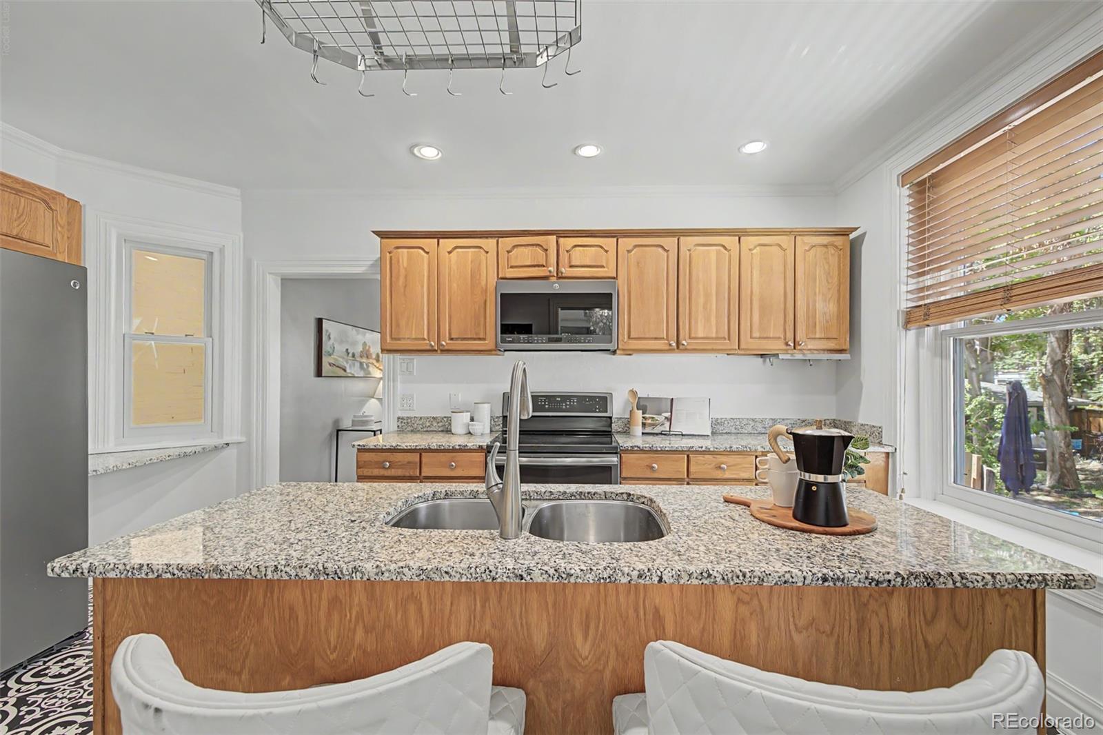 MLS Image #9 for 1237 n pearl street,denver, Colorado