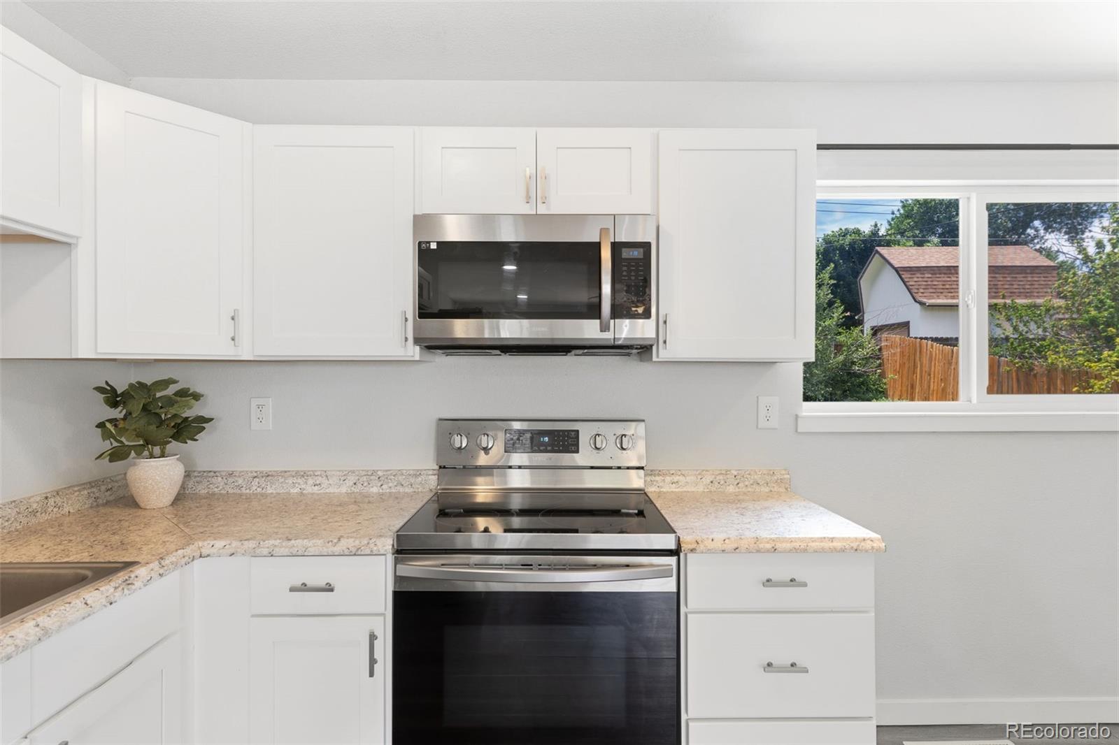 MLS Image #11 for 1530  maxwell street,colorado springs, Colorado