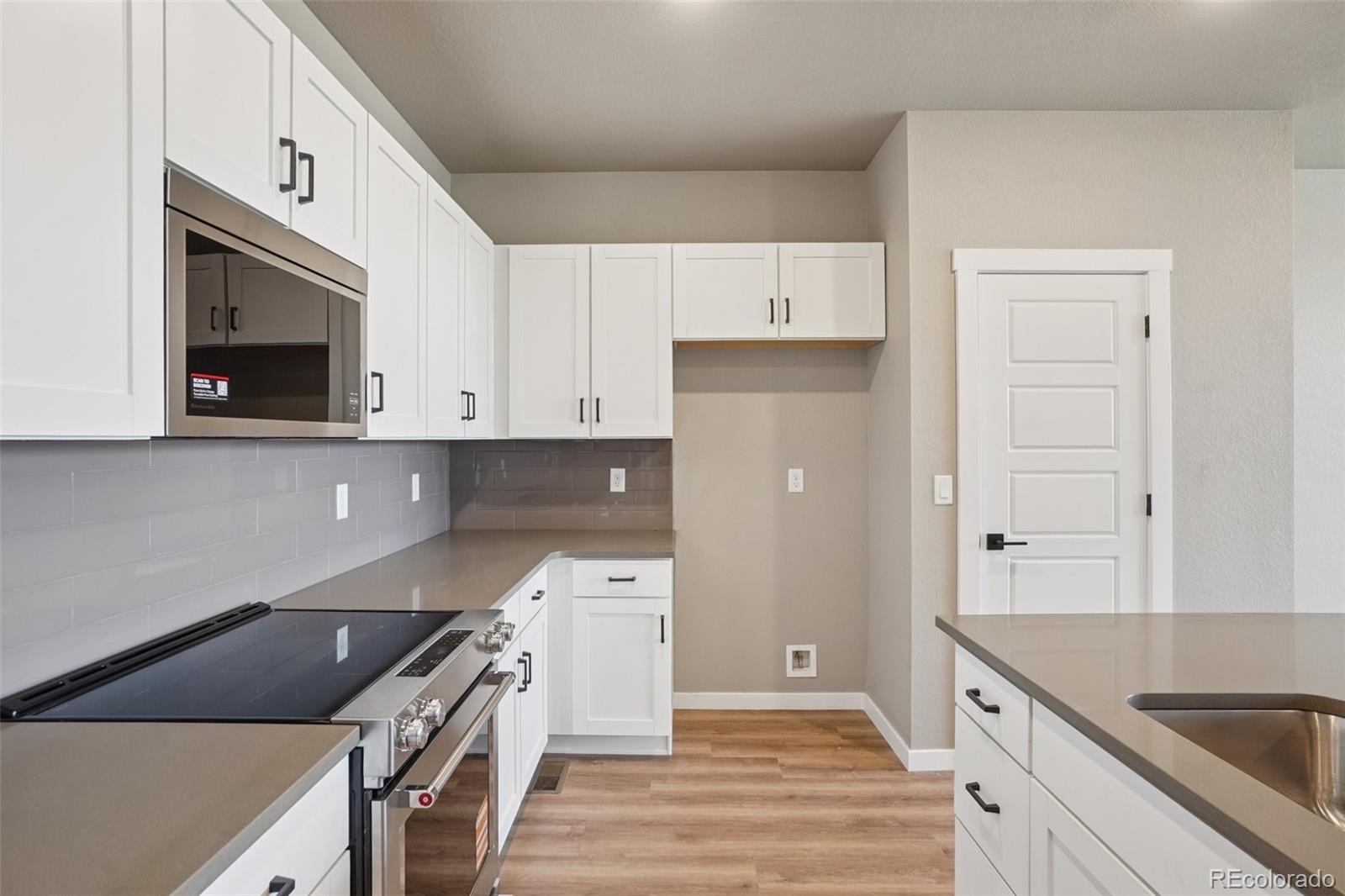MLS Image #13 for 24161 e 54th place,aurora, Colorado