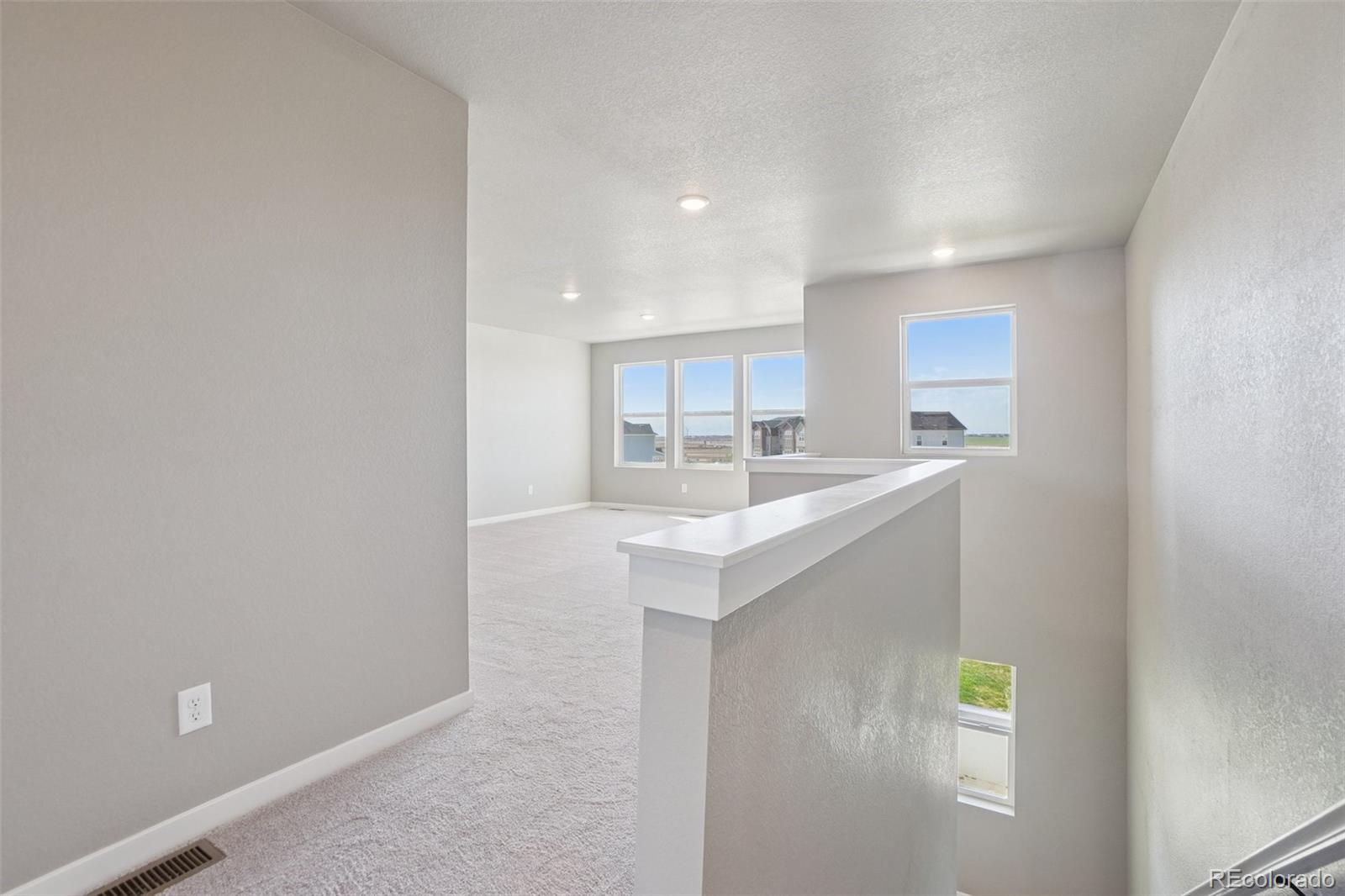 MLS Image #18 for 24161 e 54th place,aurora, Colorado