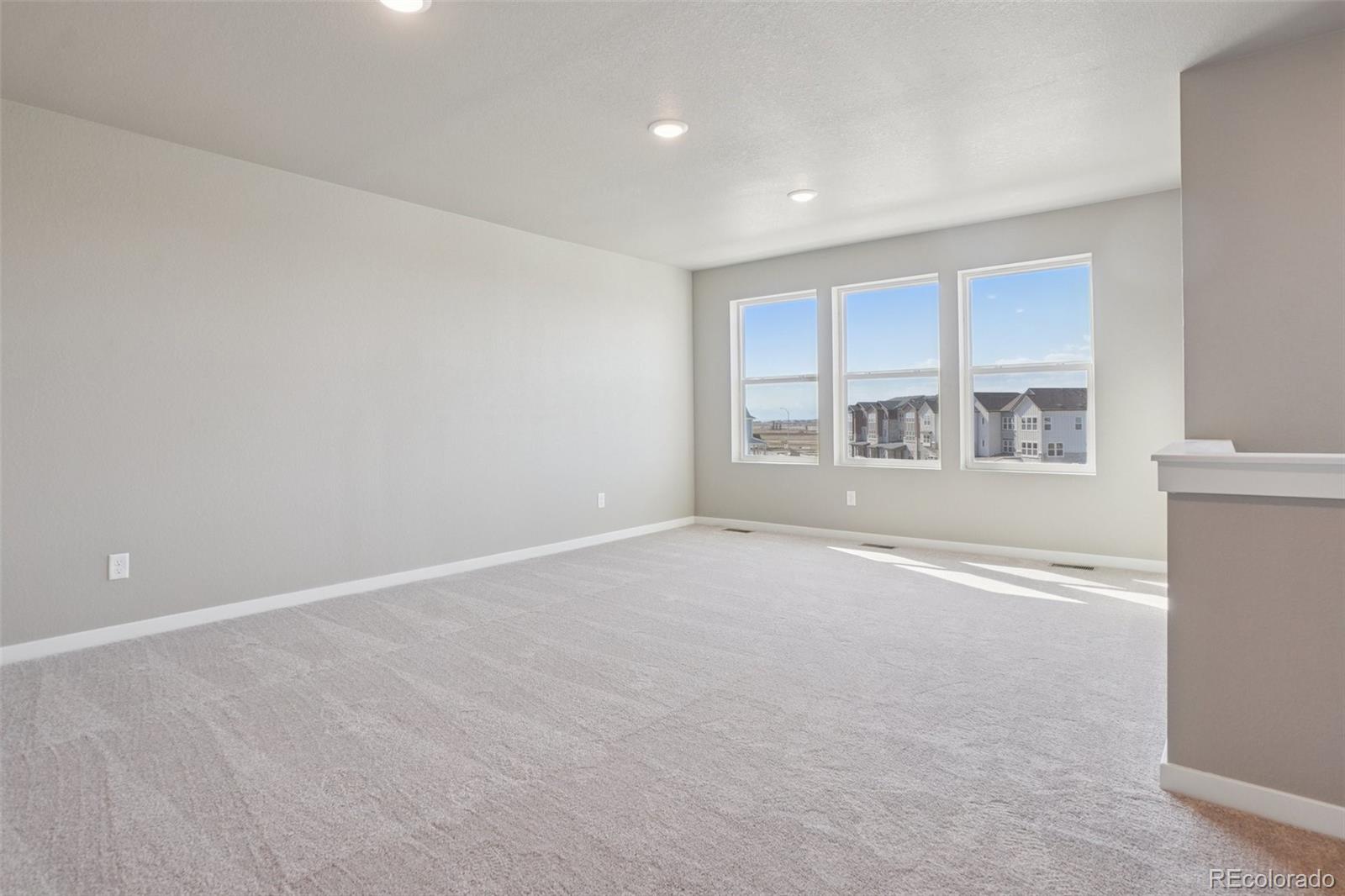MLS Image #20 for 24161 e 54th place,aurora, Colorado