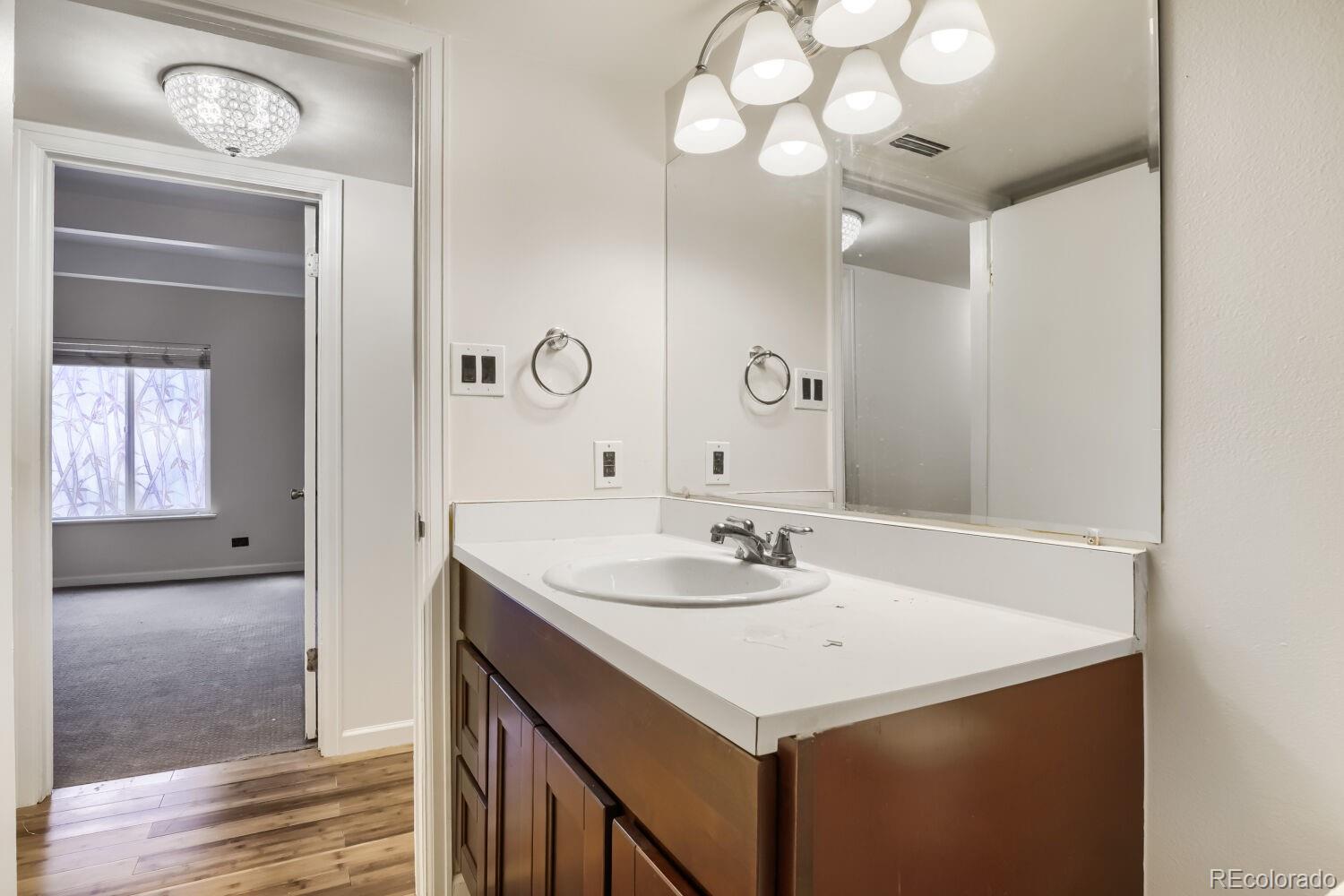 MLS Image #14 for 9995 e harvard avenue,denver, Colorado