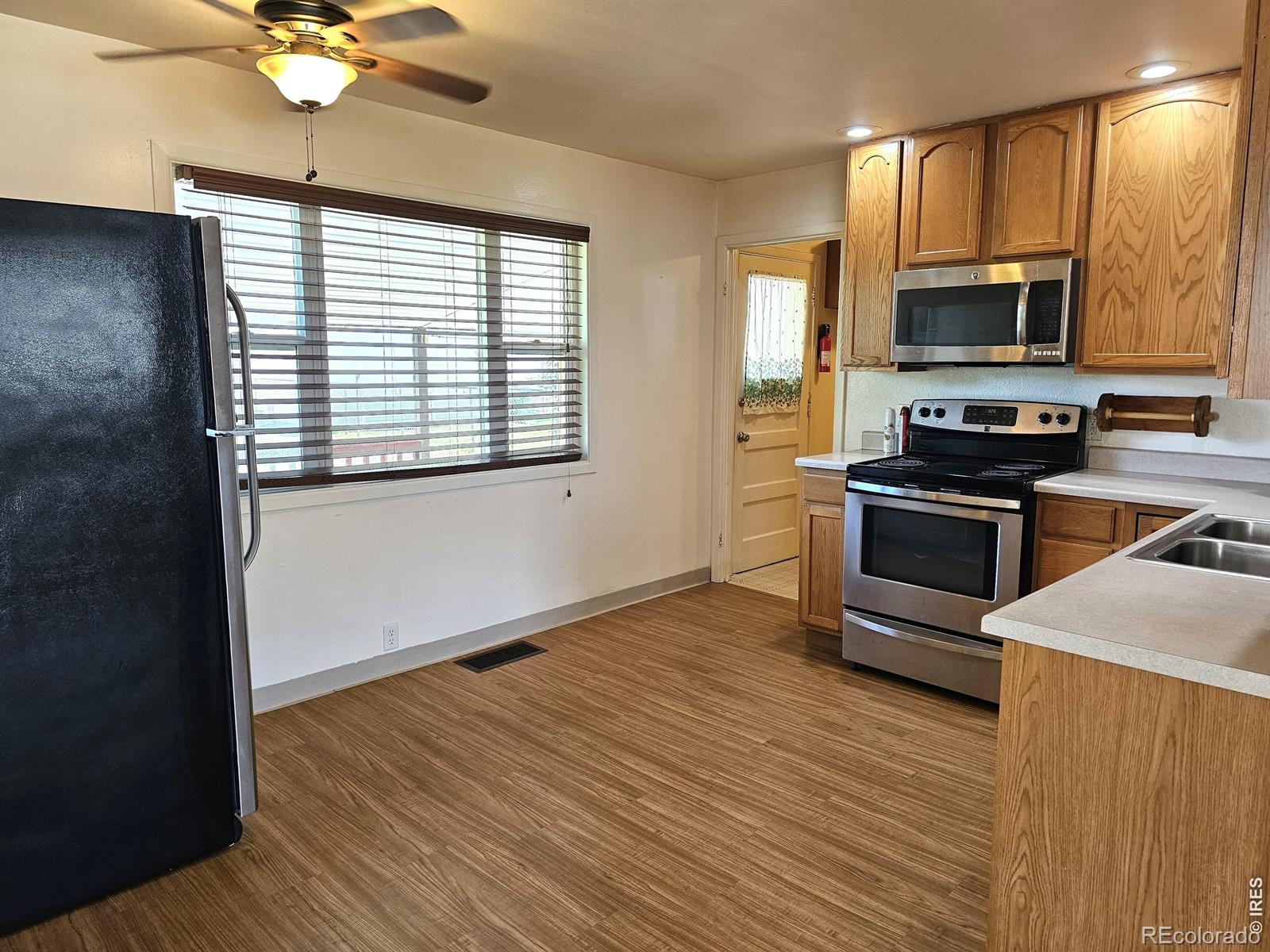 MLS Image #10 for 229  logan street,sterling, Colorado