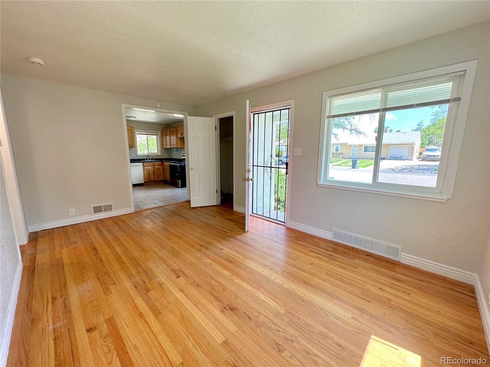 MLS Image #1 for 891  lansing street,aurora, Colorado