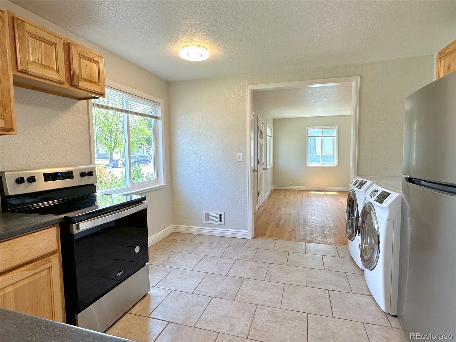 MLS Image #3 for 891  lansing street,aurora, Colorado