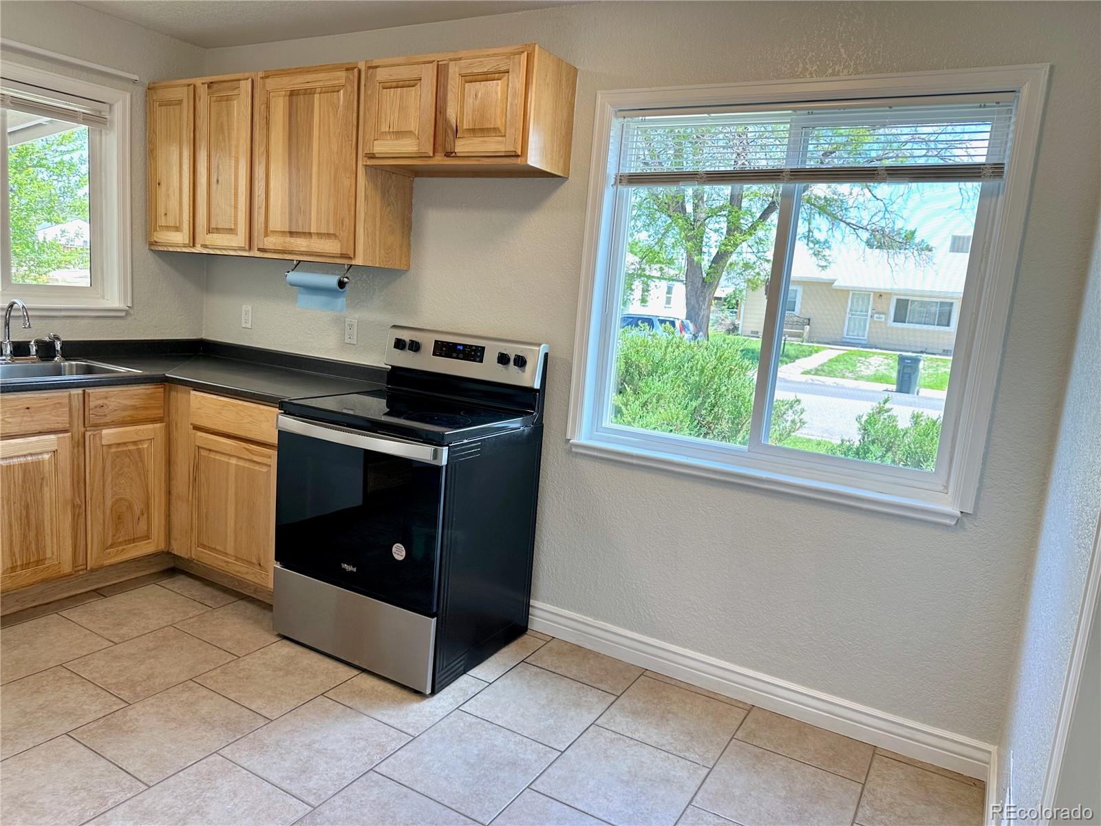 MLS Image #6 for 891  lansing street,aurora, Colorado