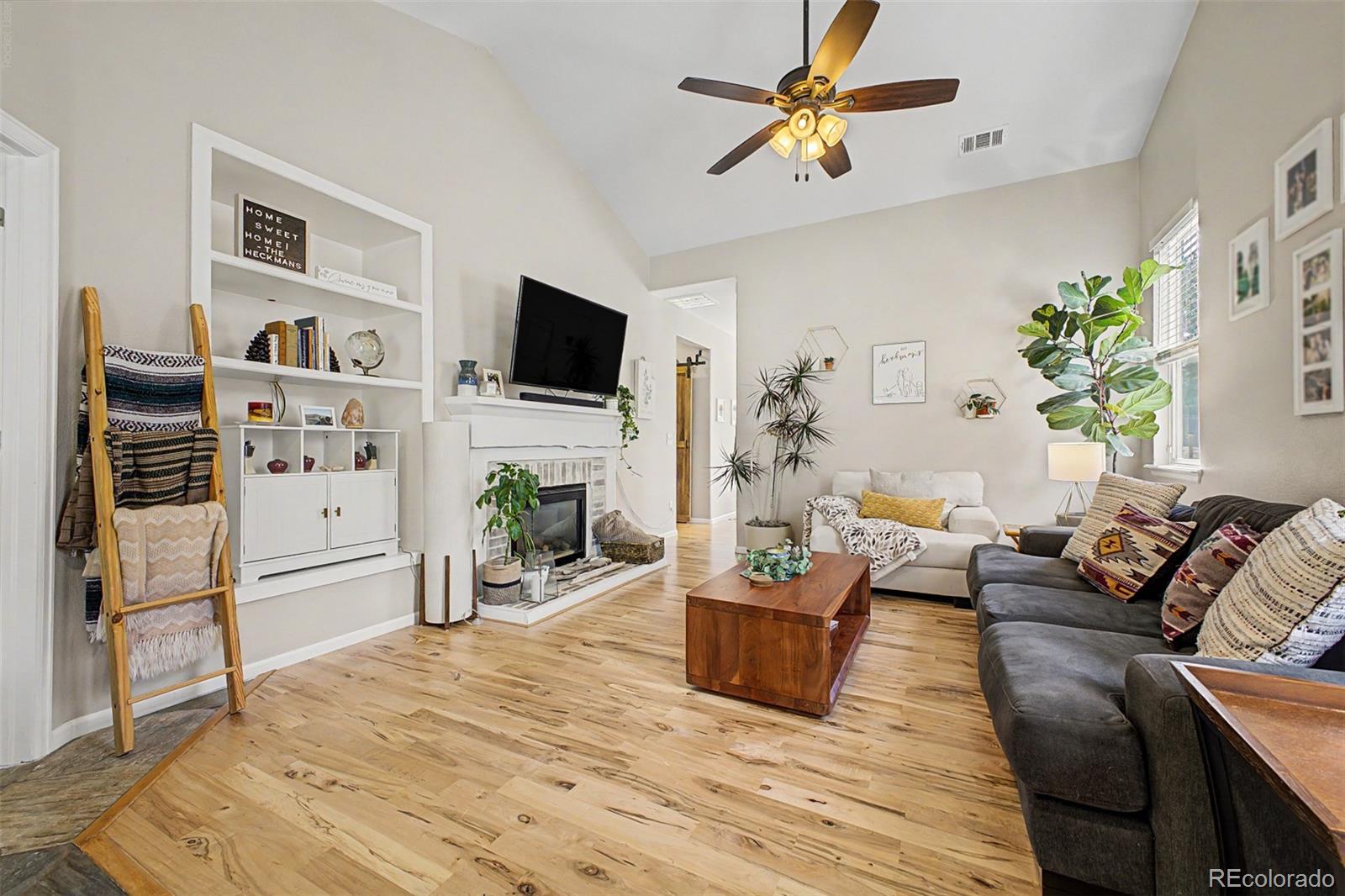 MLS Image #3 for 5194 s shawnee street,aurora, Colorado