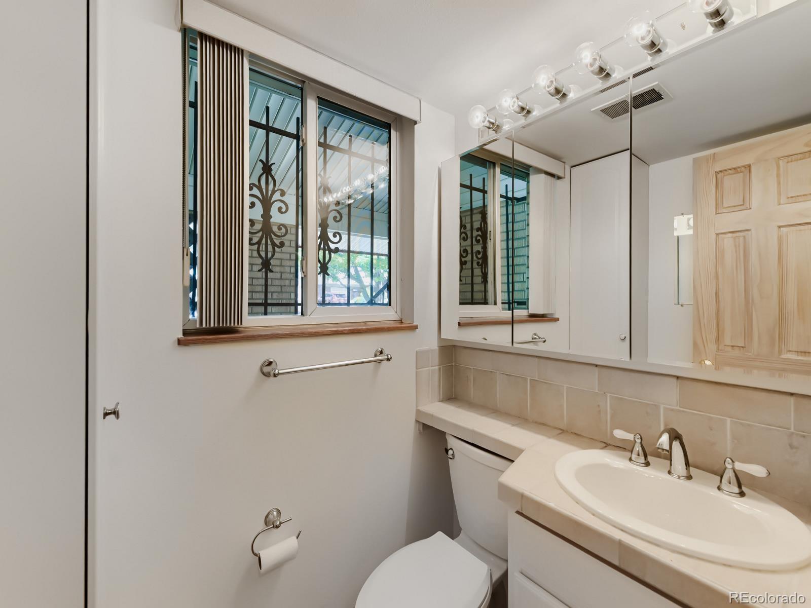 MLS Image #10 for 868 s johnson court,lakewood, Colorado