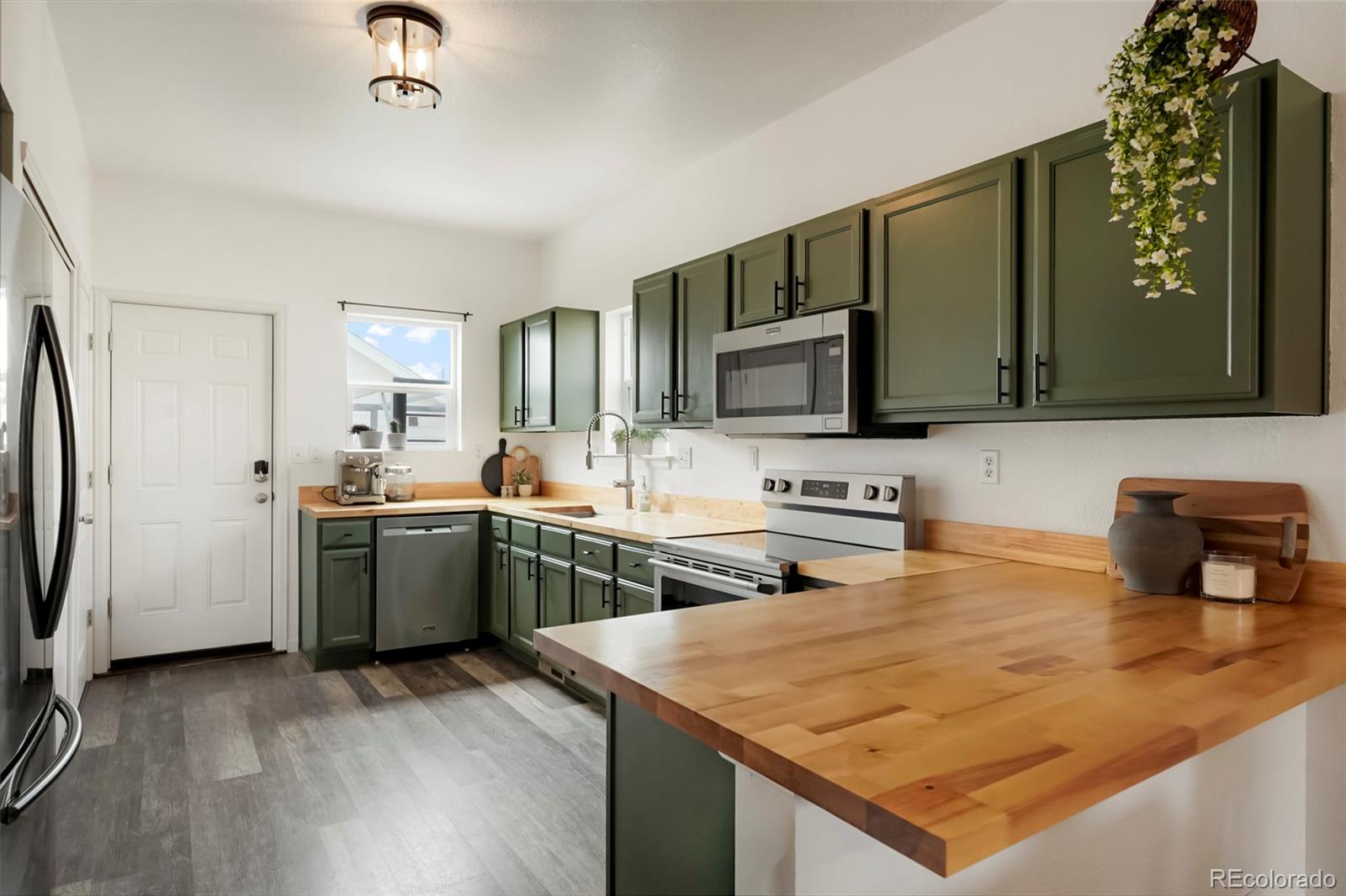 MLS Image #7 for 3005  quarterland street,strasburg, Colorado
