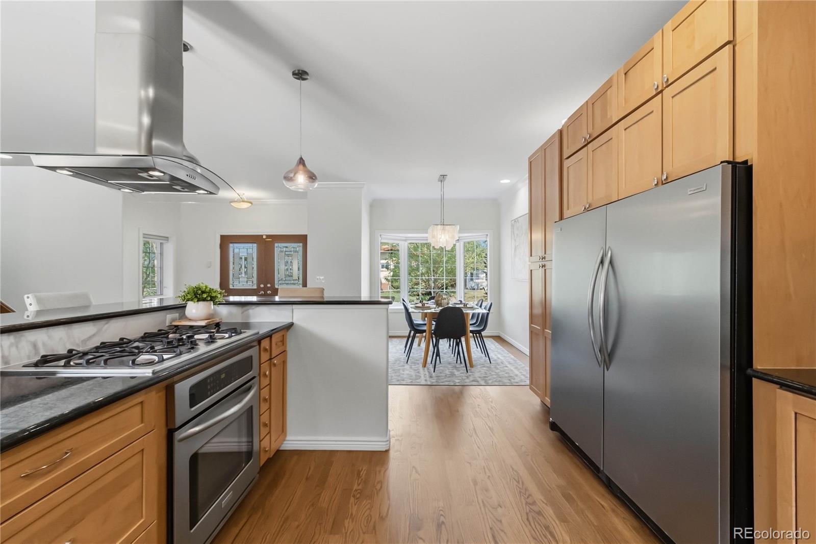 MLS Image #10 for 906  forest street,denver, Colorado