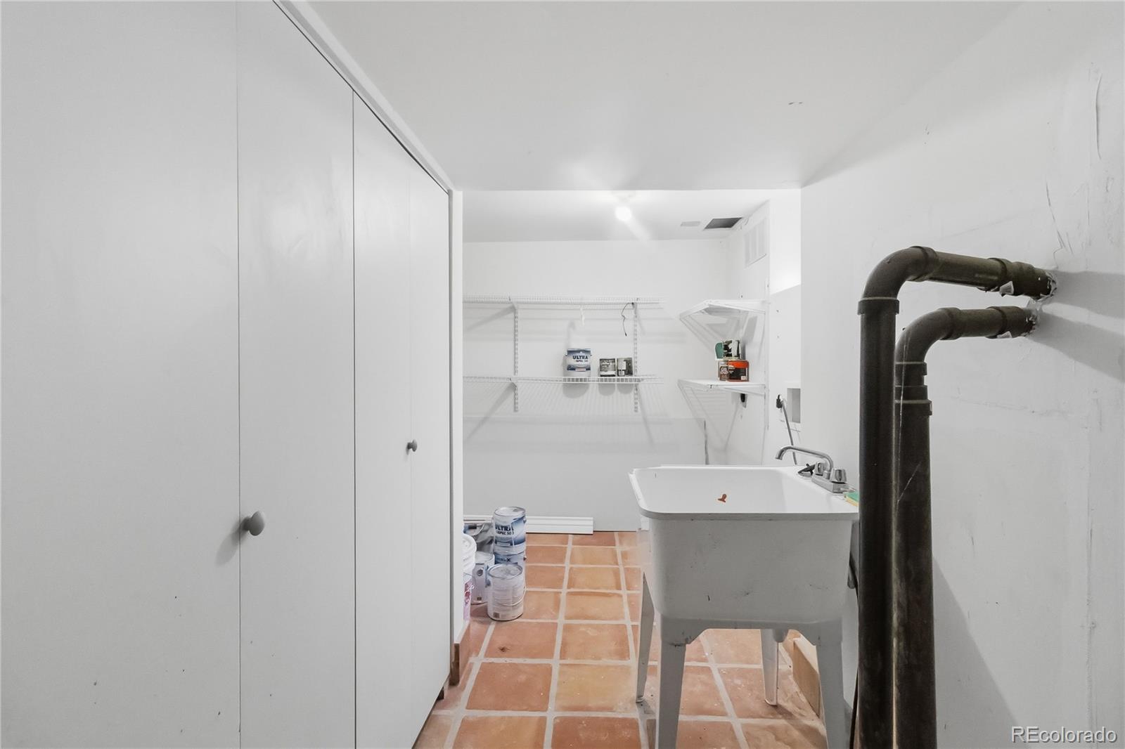 MLS Image #29 for 906  forest street,denver, Colorado