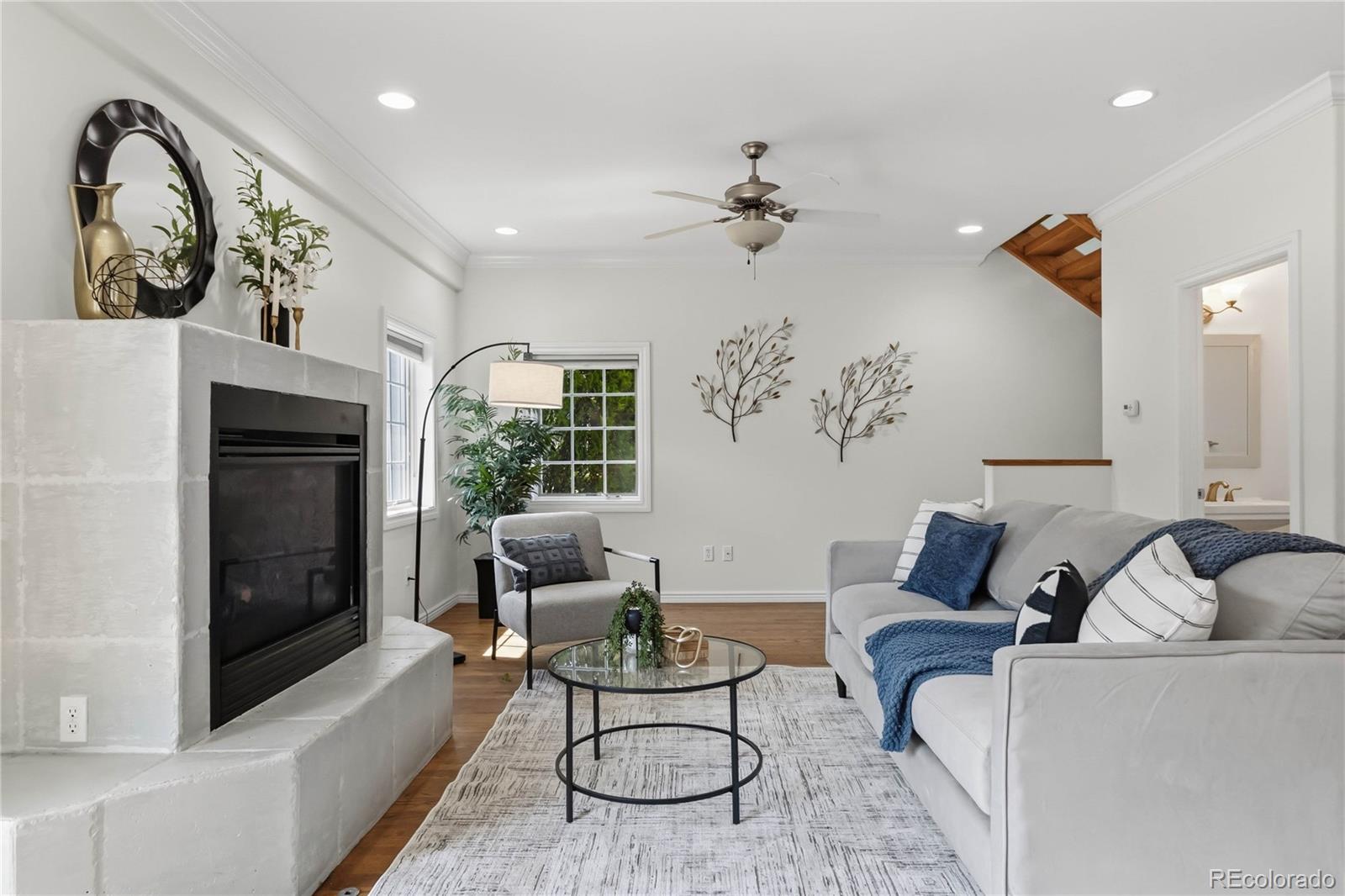 MLS Image #4 for 906  forest street,denver, Colorado