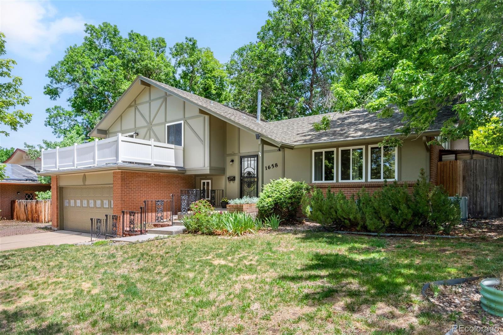 MLS Image #2 for 1658 s ironton street,aurora, Colorado