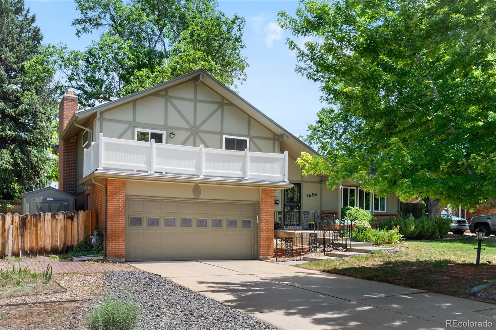 MLS Image #3 for 1658 s ironton street,aurora, Colorado