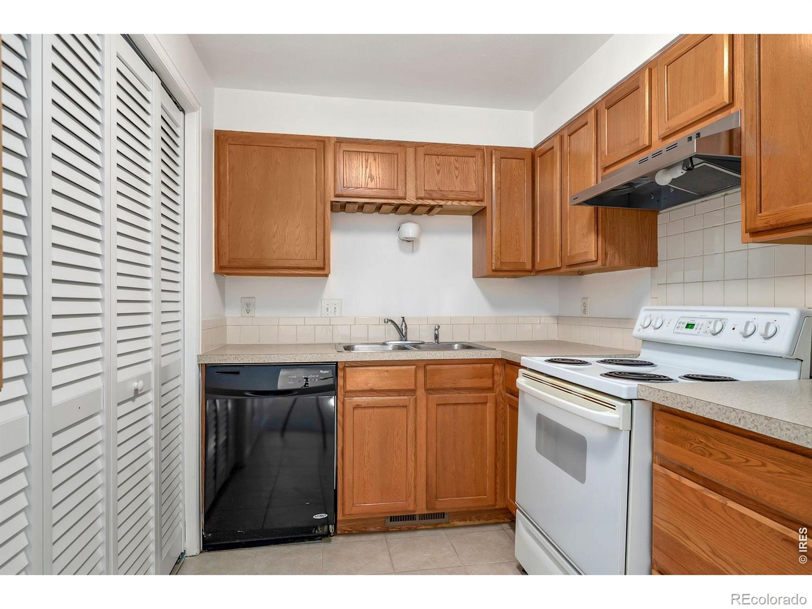 MLS Image #6 for 218 e 8th avenue,longmont, Colorado