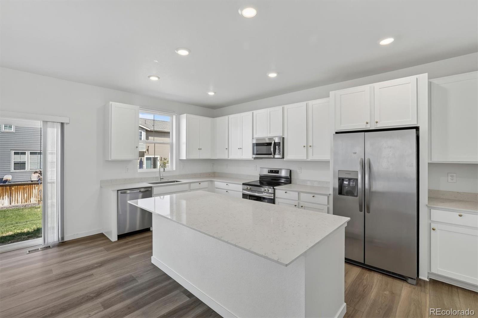 MLS Image #3 for 10967  olathe street,commerce city, Colorado