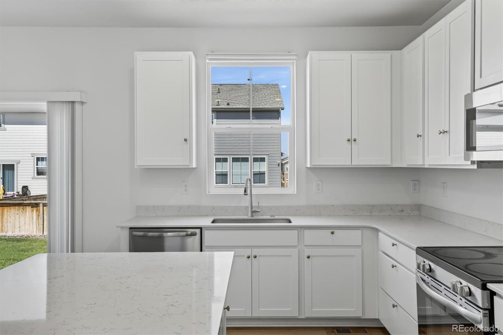 MLS Image #5 for 10967  olathe street,commerce city, Colorado