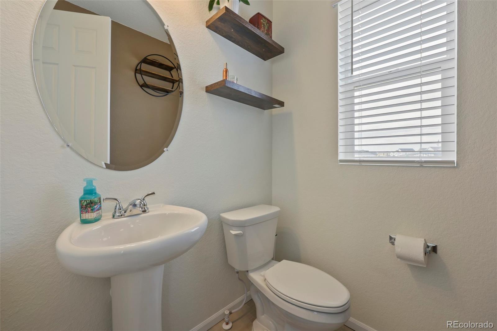 MLS Image #15 for 21143 e 67th avenue,aurora, Colorado