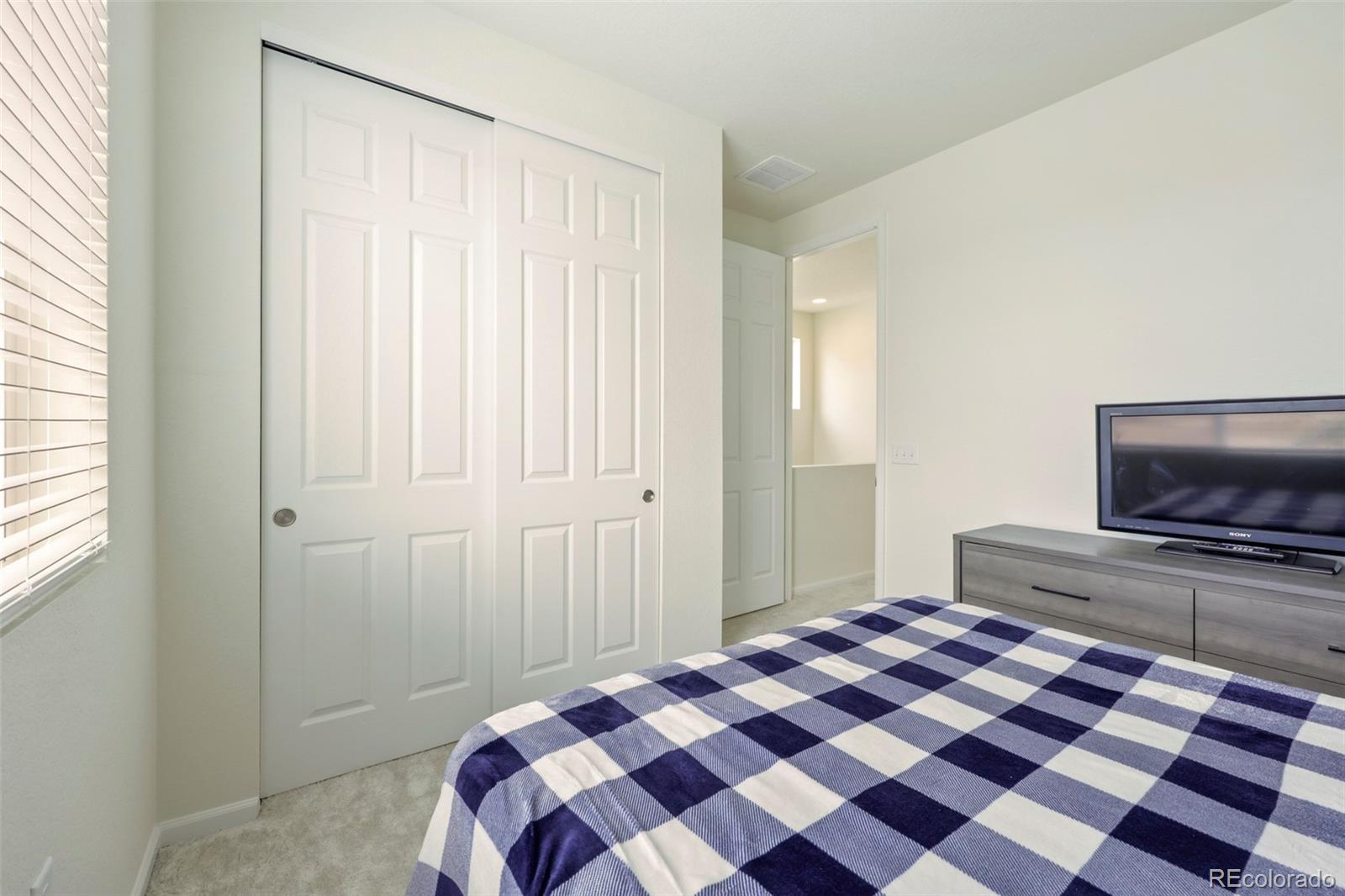 MLS Image #23 for 21143 e 67th avenue,aurora, Colorado