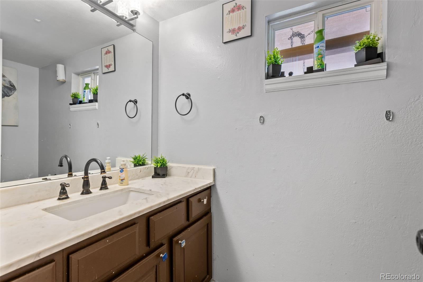 MLS Image #12 for 1413 s kittredge street,aurora, Colorado