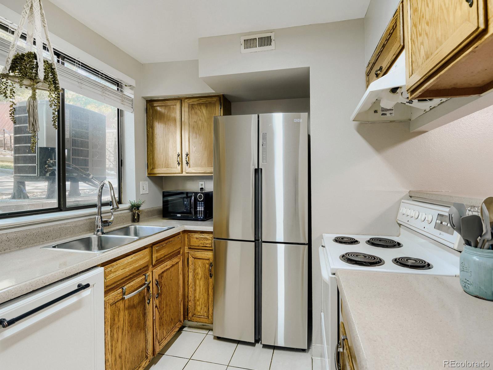 MLS Image #8 for 333 w lehow avenue,englewood, Colorado