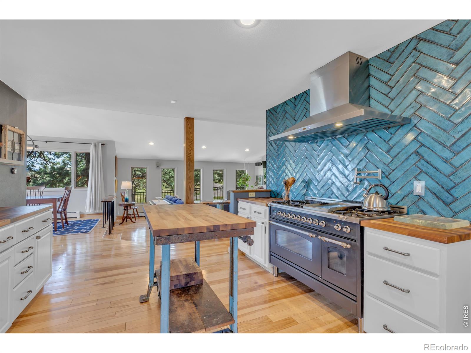 MLS Image #5 for 8444  stoneridge terrace,boulder, Colorado