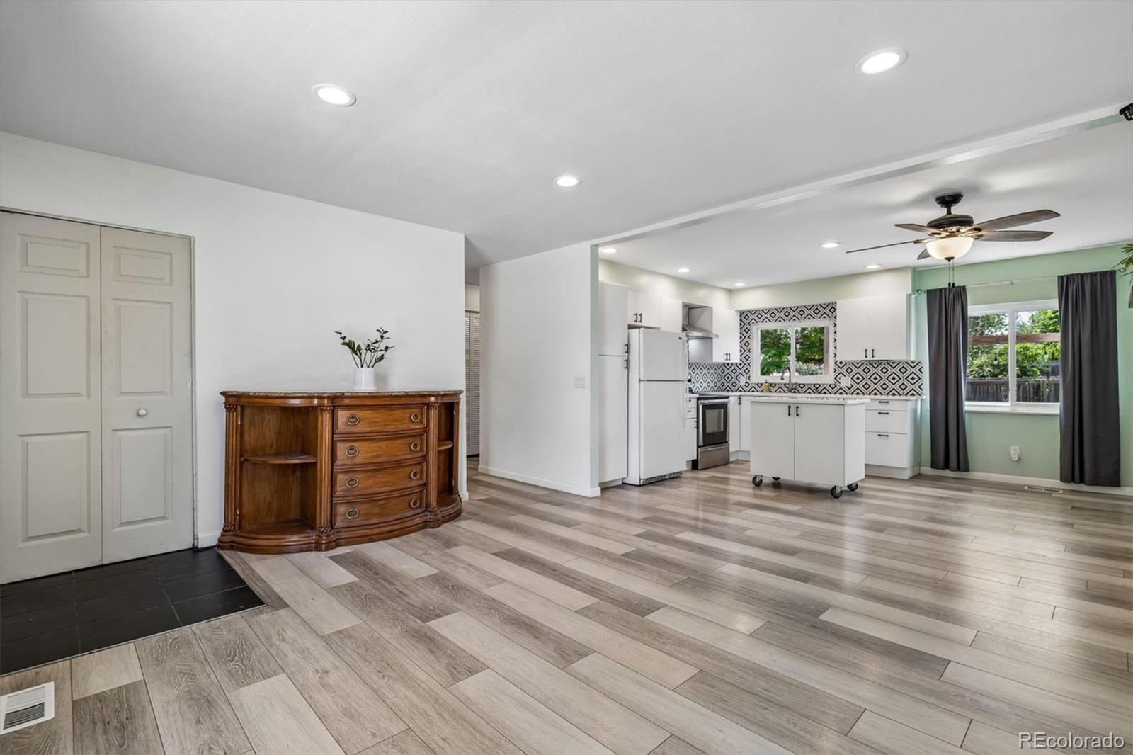 MLS Image #2 for 2003 s idalia street,aurora, Colorado