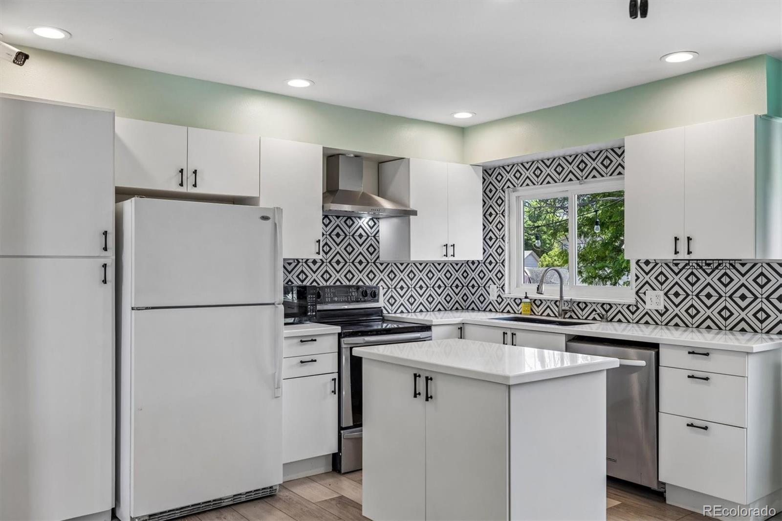 MLS Image #5 for 2003 s idalia street,aurora, Colorado