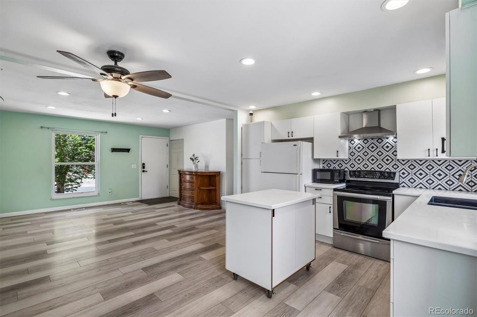 MLS Image #8 for 2003 s idalia street,aurora, Colorado