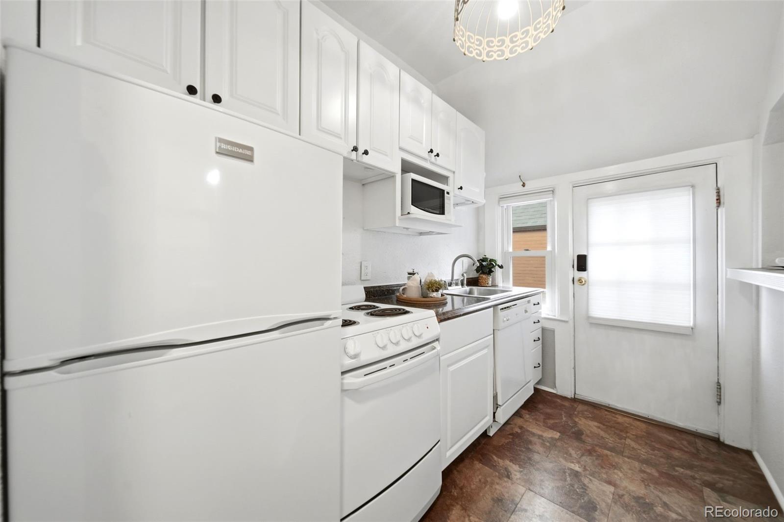 MLS Image #6 for 726 e 16th avenue,denver, Colorado