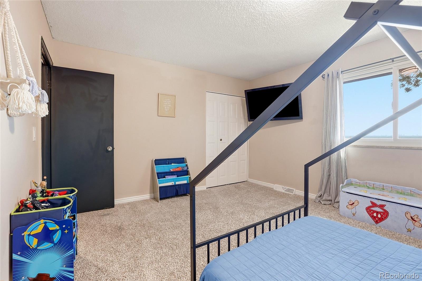 MLS Image #17 for 4585 s lowell boulevard,denver, Colorado