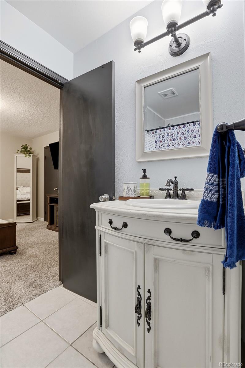 MLS Image #22 for 4585 s lowell boulevard,denver, Colorado