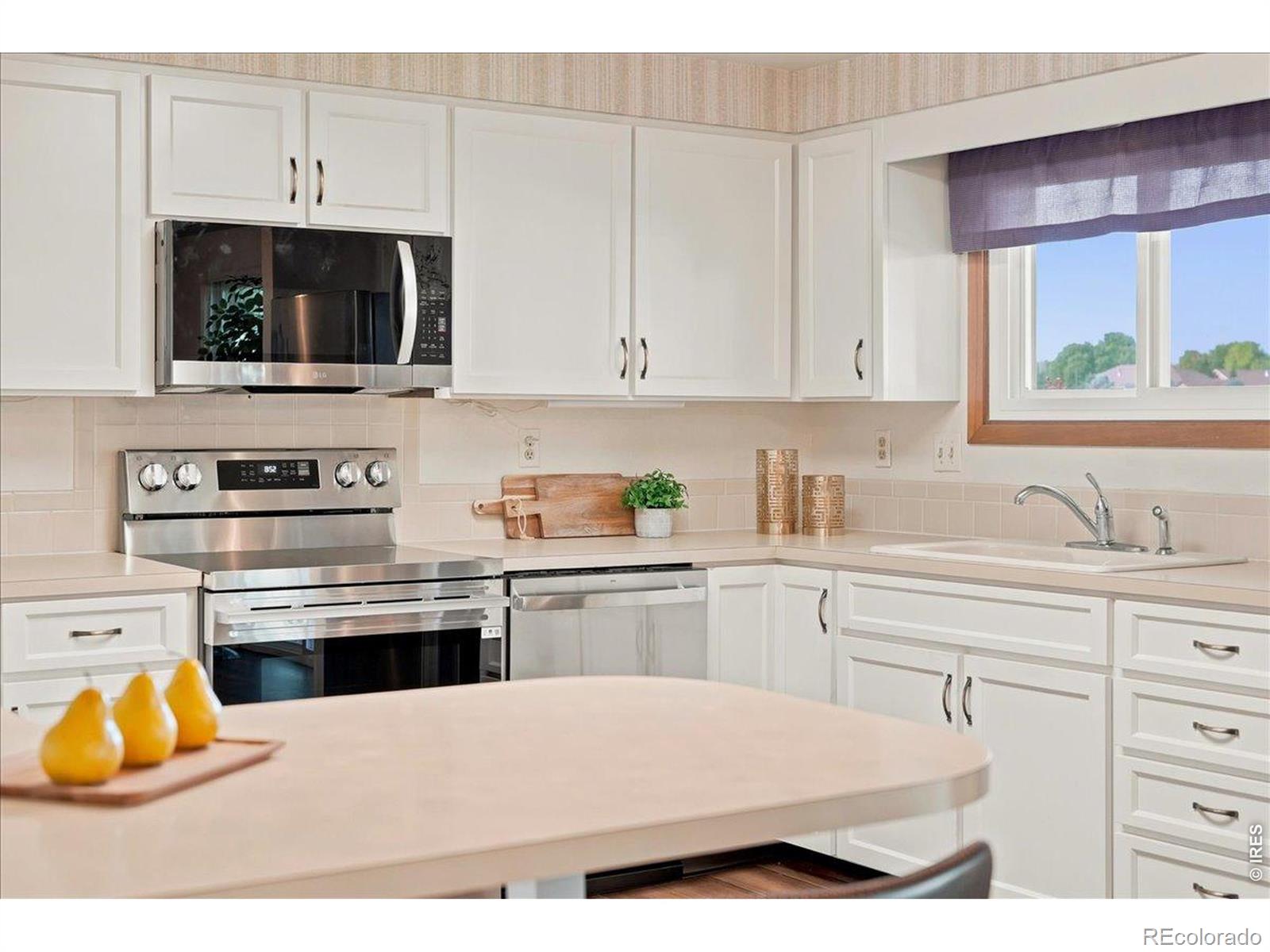 MLS Image #14 for 4891  filbert drive,loveland, Colorado