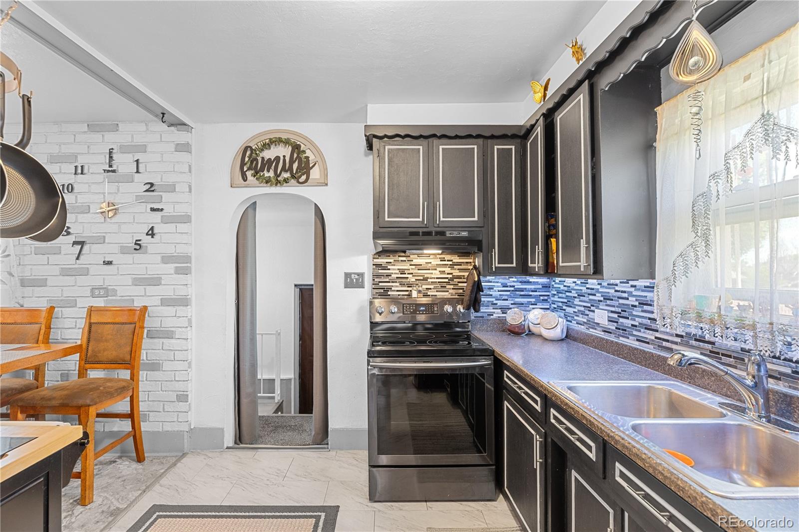 MLS Image #14 for 3355 w 54th avenue,denver, Colorado