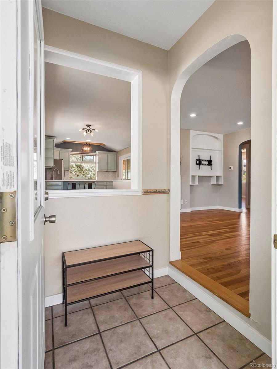 MLS Image #11 for 1660 s cook street,denver, Colorado