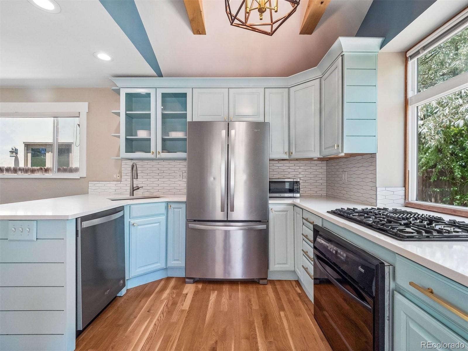 MLS Image #4 for 1660 s cook street,denver, Colorado
