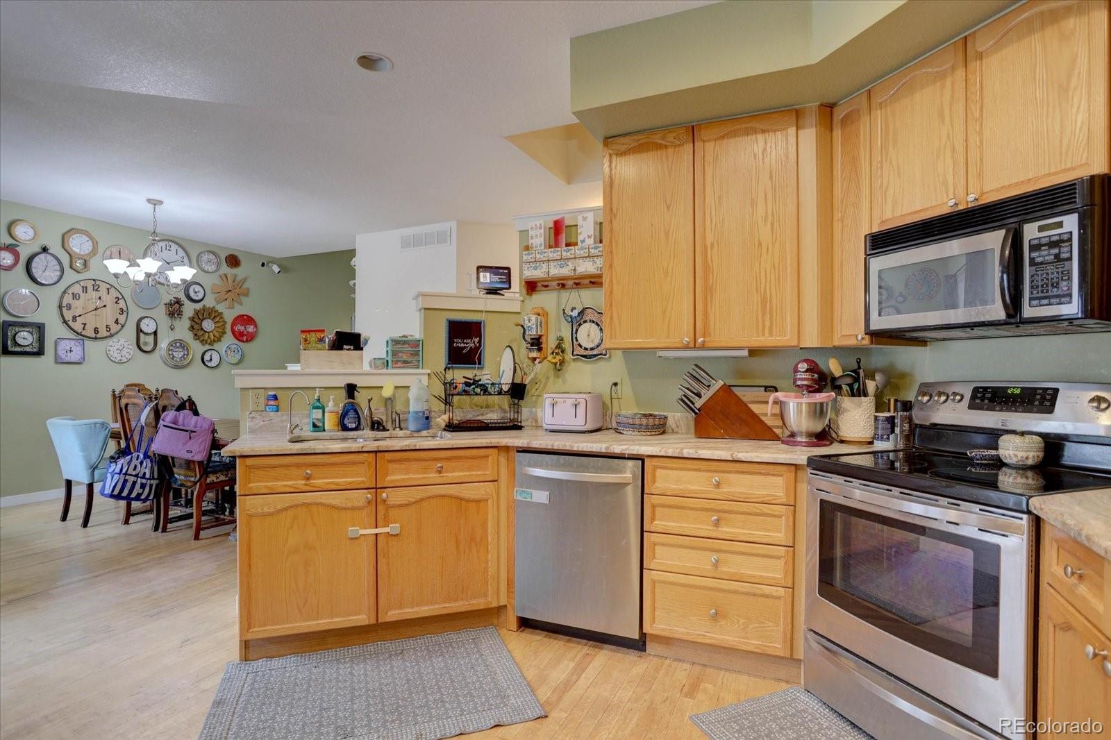 MLS Image #5 for 2550  winding river drive m2,broomfield, Colorado